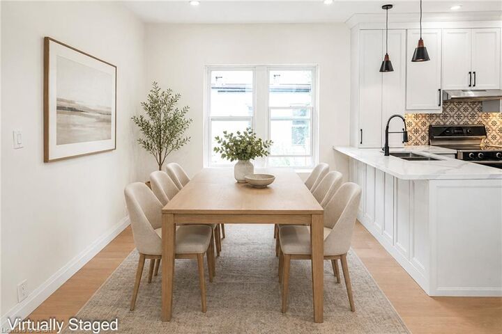 Property Photo:  203 Brock Street  ON N3S 5W8 