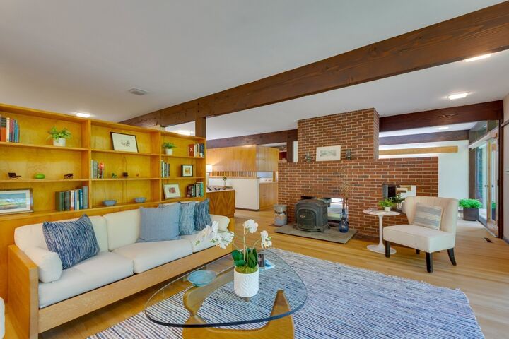 Property Photo:  7 Old Conant Rd  MA 01773 