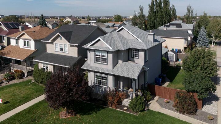 Property Photo:  53 Peigan Court W  AB T1K 7K6 
