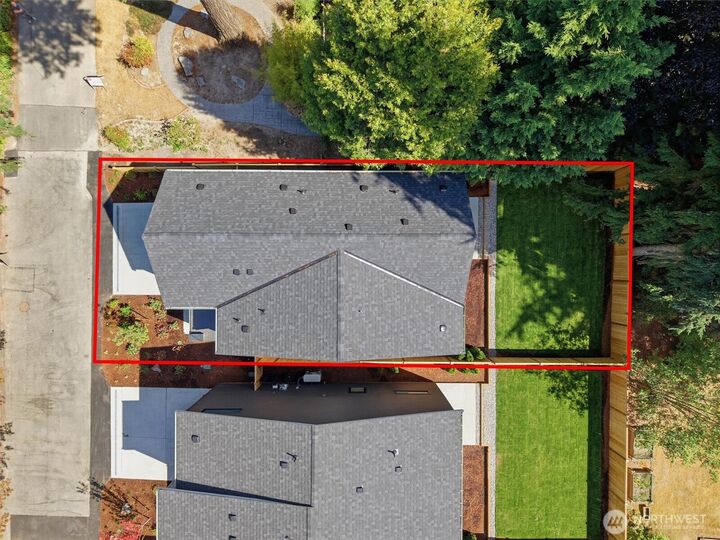 Property Photo:  10026  Slater Avenue NE  WA 98033 