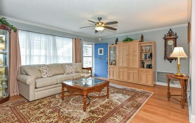 Property Photo: 116 SW 10th Court FL 33426