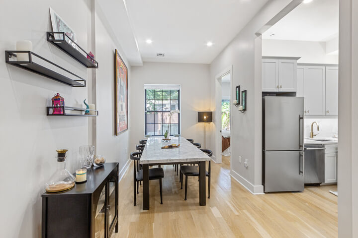 Property Photo:  573 Gates Avenue 1R  NY 11221 