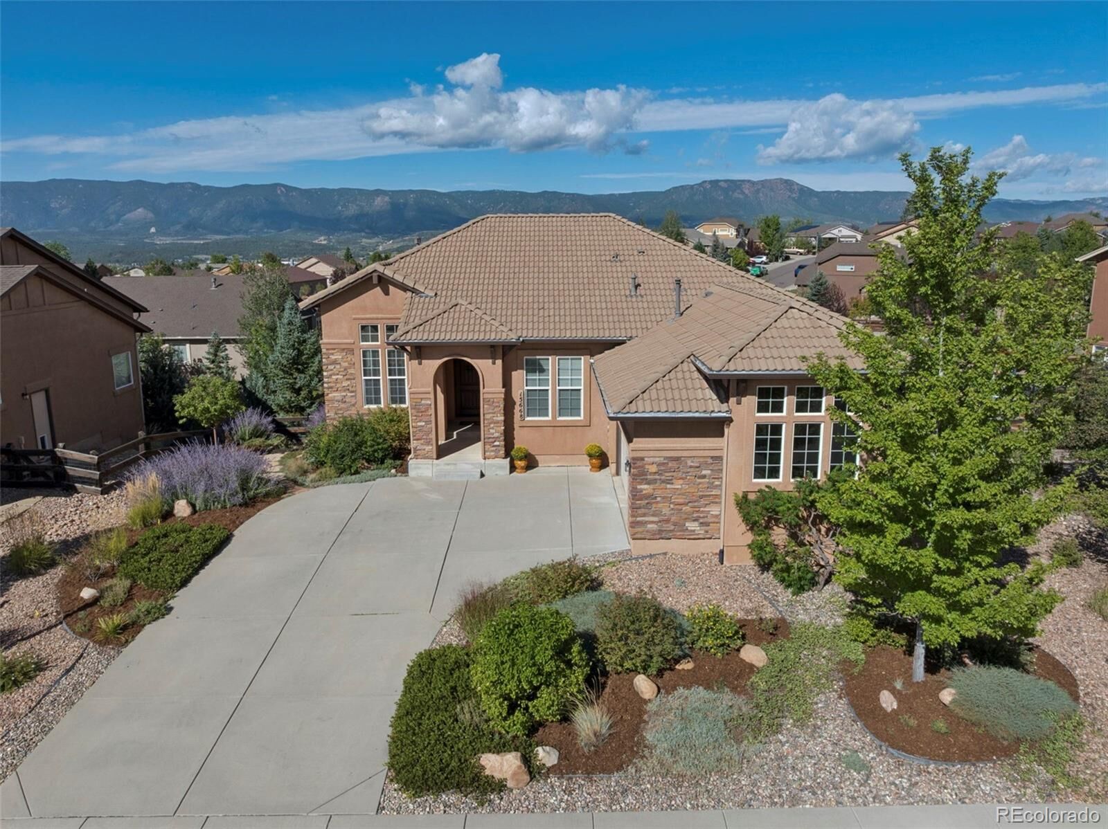 Property Photo:  15668 Old Post Drive  CO 80132 