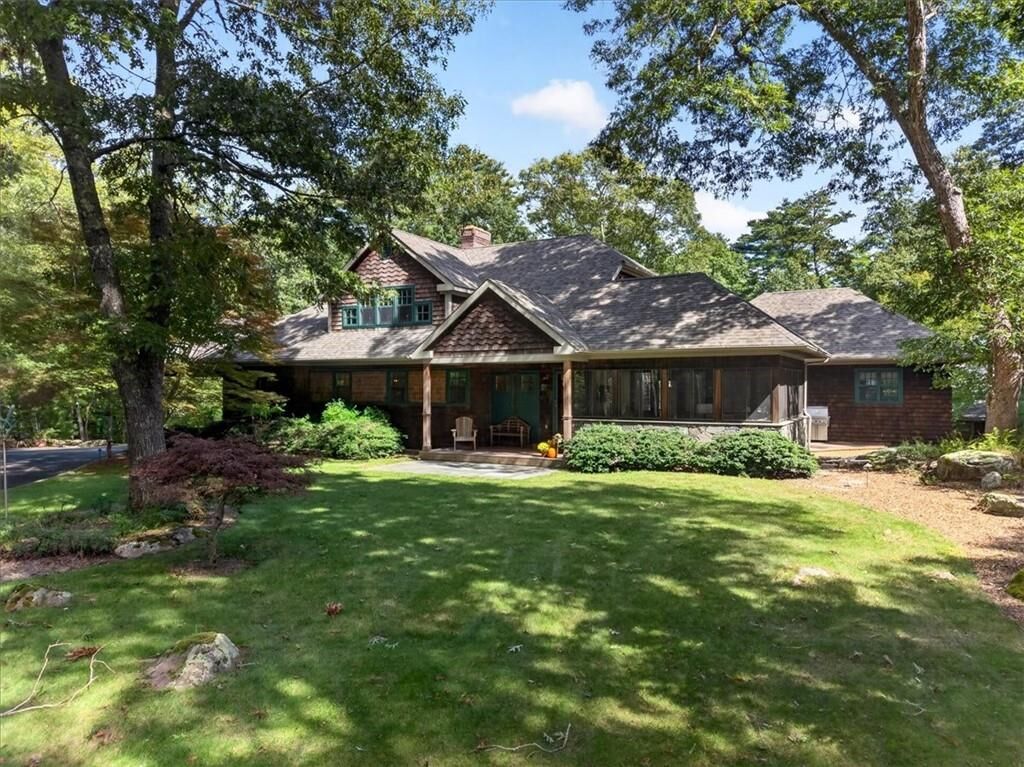 Property Photo:  10 Pinecrest Road  RI 02812 