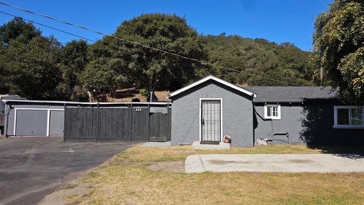 Property Photo:  205 Las Lomas Drive  CA 95076 