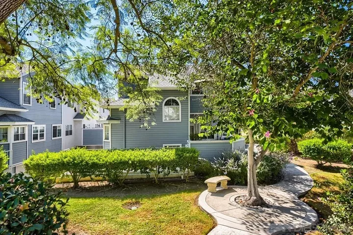 Property Photo:  10070 Scripps Vista Way 17  CA 92131 