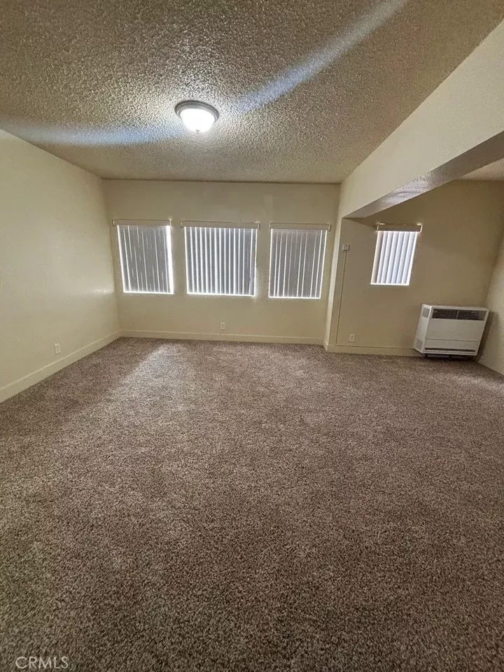Property Photo:  811 W 40th  CA 90037 