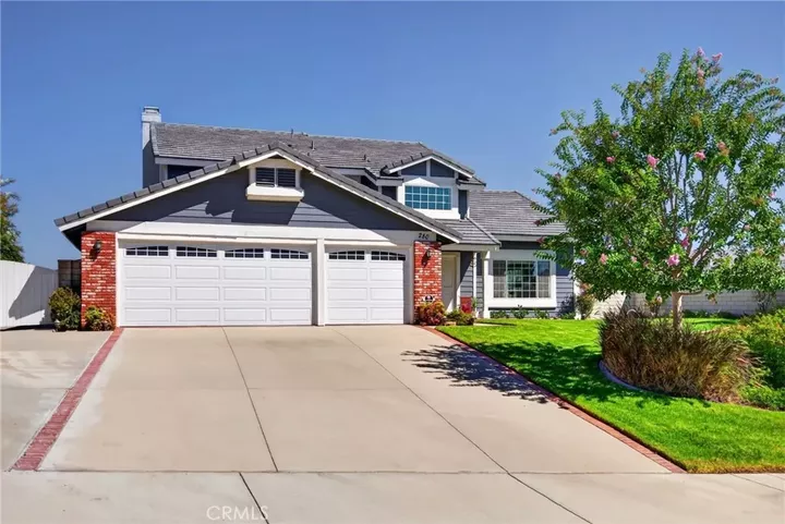 Property Photo: 280 Clearwood CA 92506
