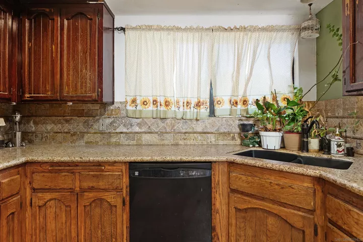 Property Photo:  3950 Hellers Bend  CA 92028 