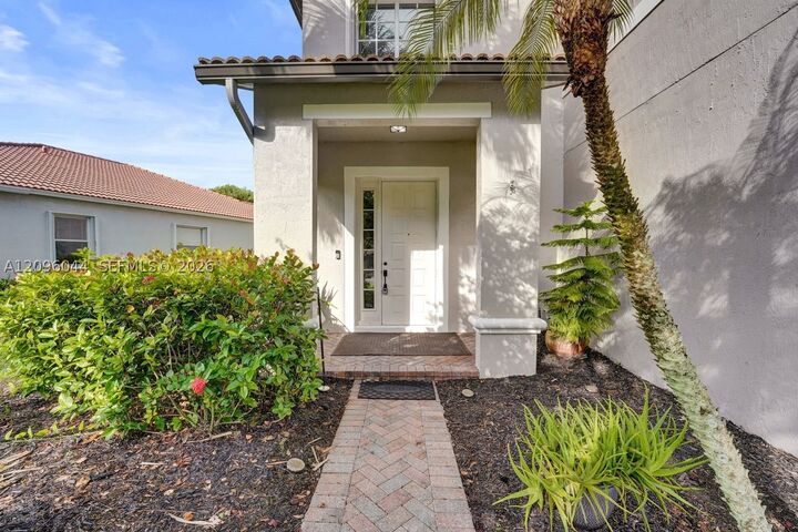 Property Photo: 4207 W Whitewater Ave 4207 FL 33332