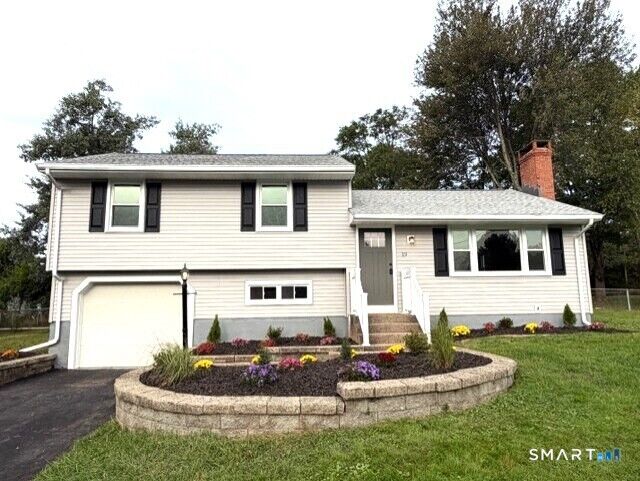 Property Photo: 19 Winthrop Boulevard CT 06416