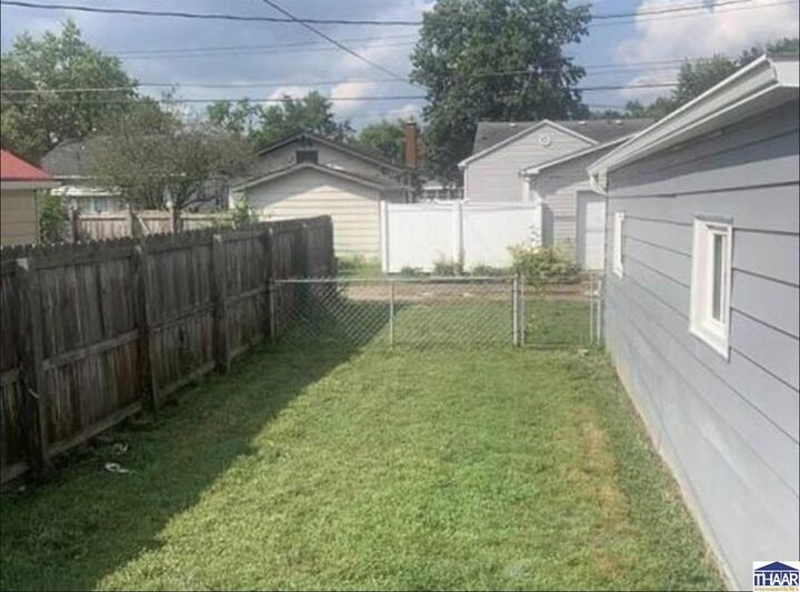 Property Photo:  2244 Park Avenue  IN 47803 