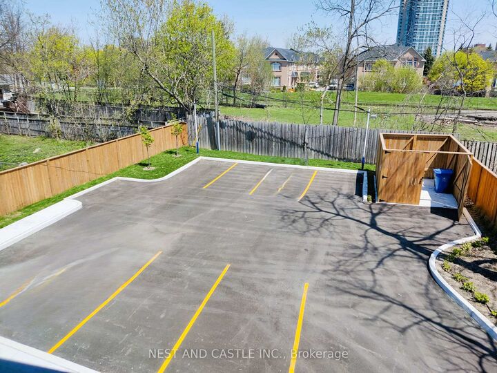 Property Photo:  20 West Street 2  ON L6X 1V7 