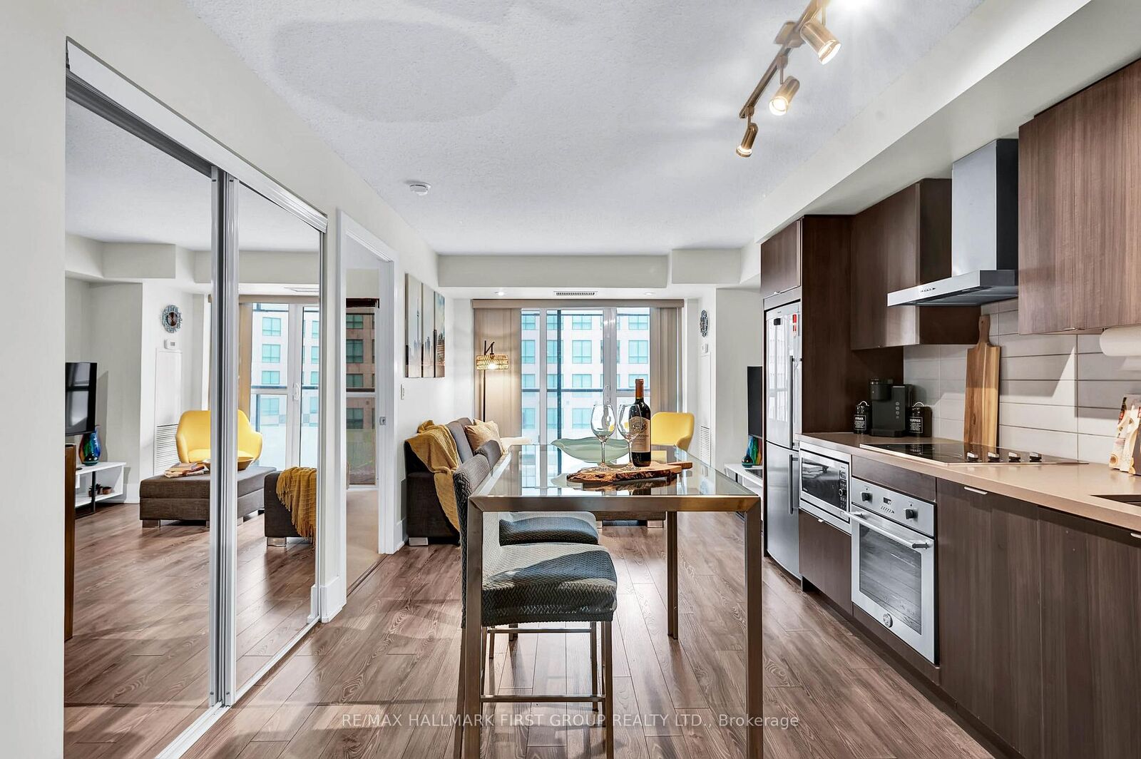 Property Photo:  300 Front Street W 501  ON M5V 0E9 