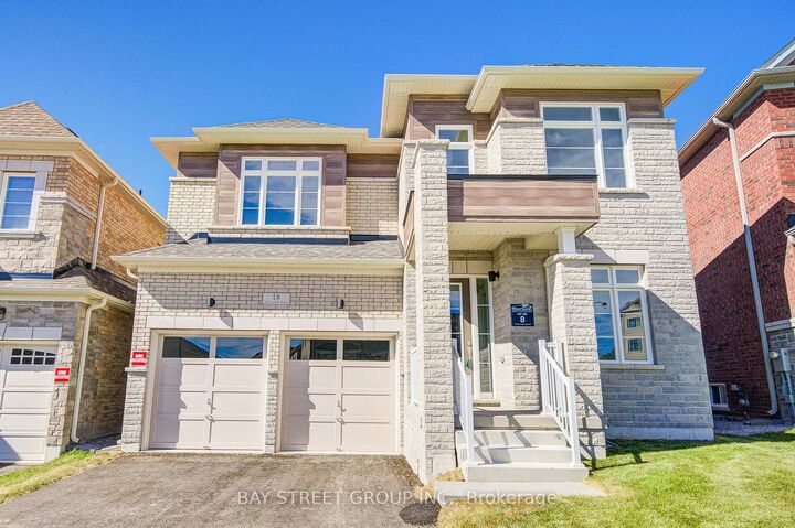 Property Photo:  18 Art Leech Drive  ON L4E 1P1 