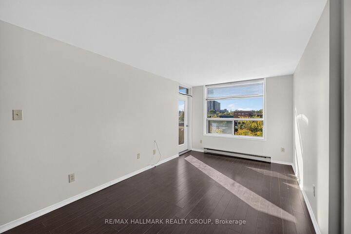 Property Photo:  1177 Belanger Avenue 407  ON K1H 8N7 