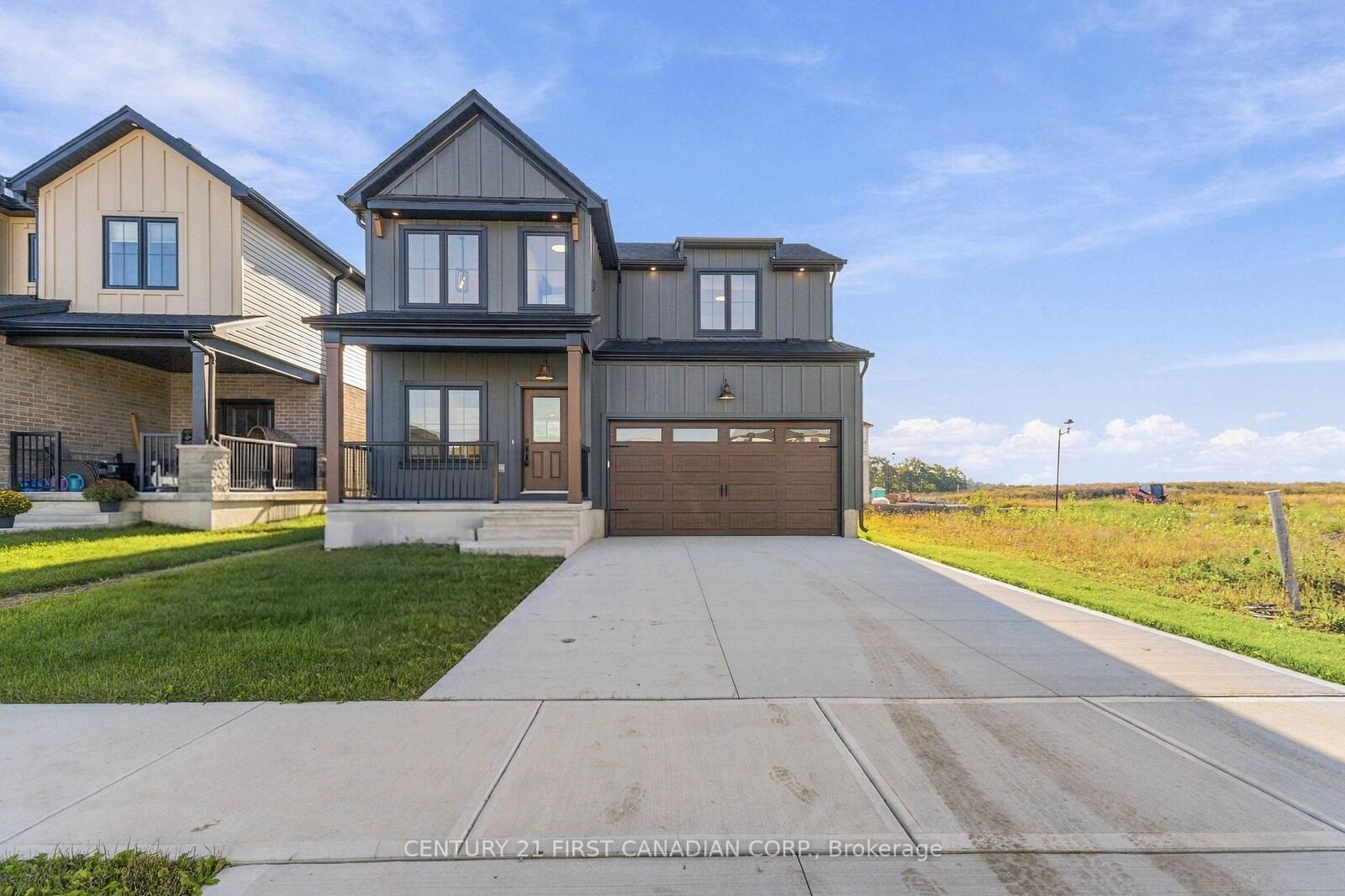 Property Photo:  30 Sheldabren Street  ON N0M 1A0 