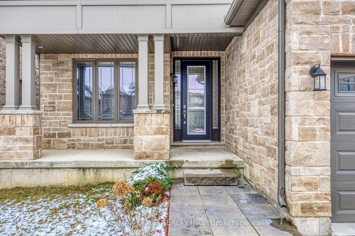 Property Photo:  56 Lexington Avenue  ON L8J 0L5 