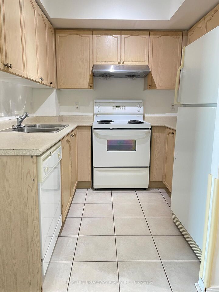 Property Photo:  26 Olive Avenue 708  ON M2N 7G7 