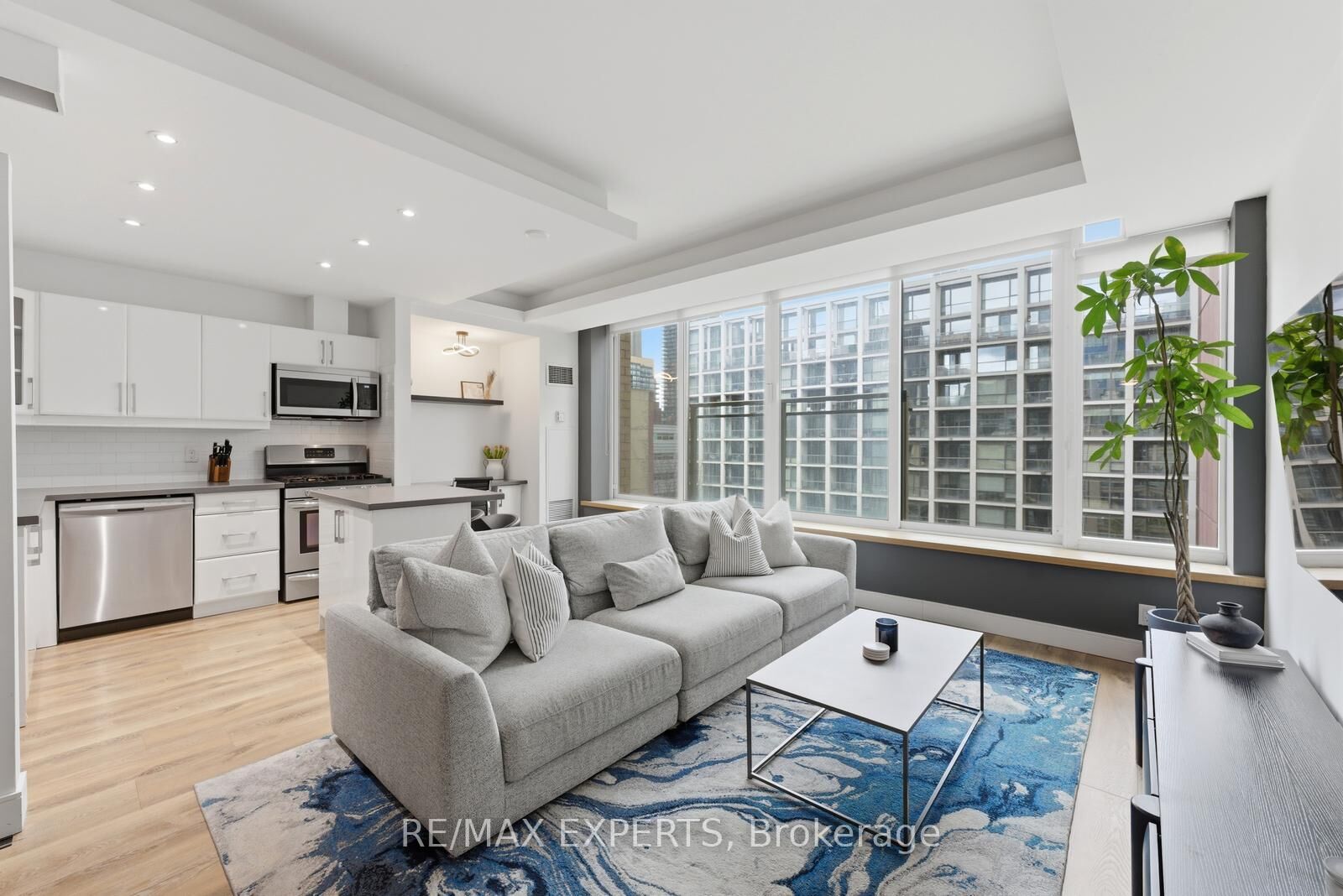 Property Photo:  50 Camden Street 707  ON M5V 3N1 