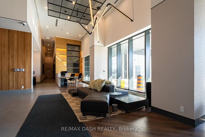 Property Photo:  1007 The Queensway Avenue 627  ON M8Z 0H4 