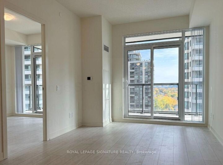 Property Photo:  4955 Yonge Street 1203  ON M2N 0L8 
