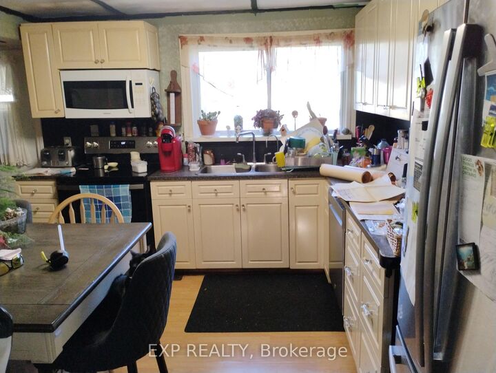 Property Photo:  4044 Bayview Avenue  ON L3V 0S2 