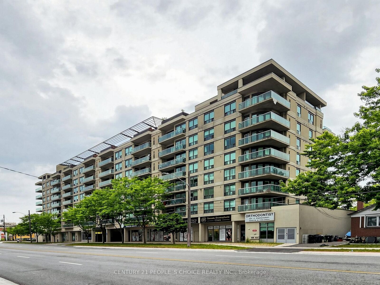 Property Photo:  935 Sheppard Avenue W 603  ON M3H 2T7 
