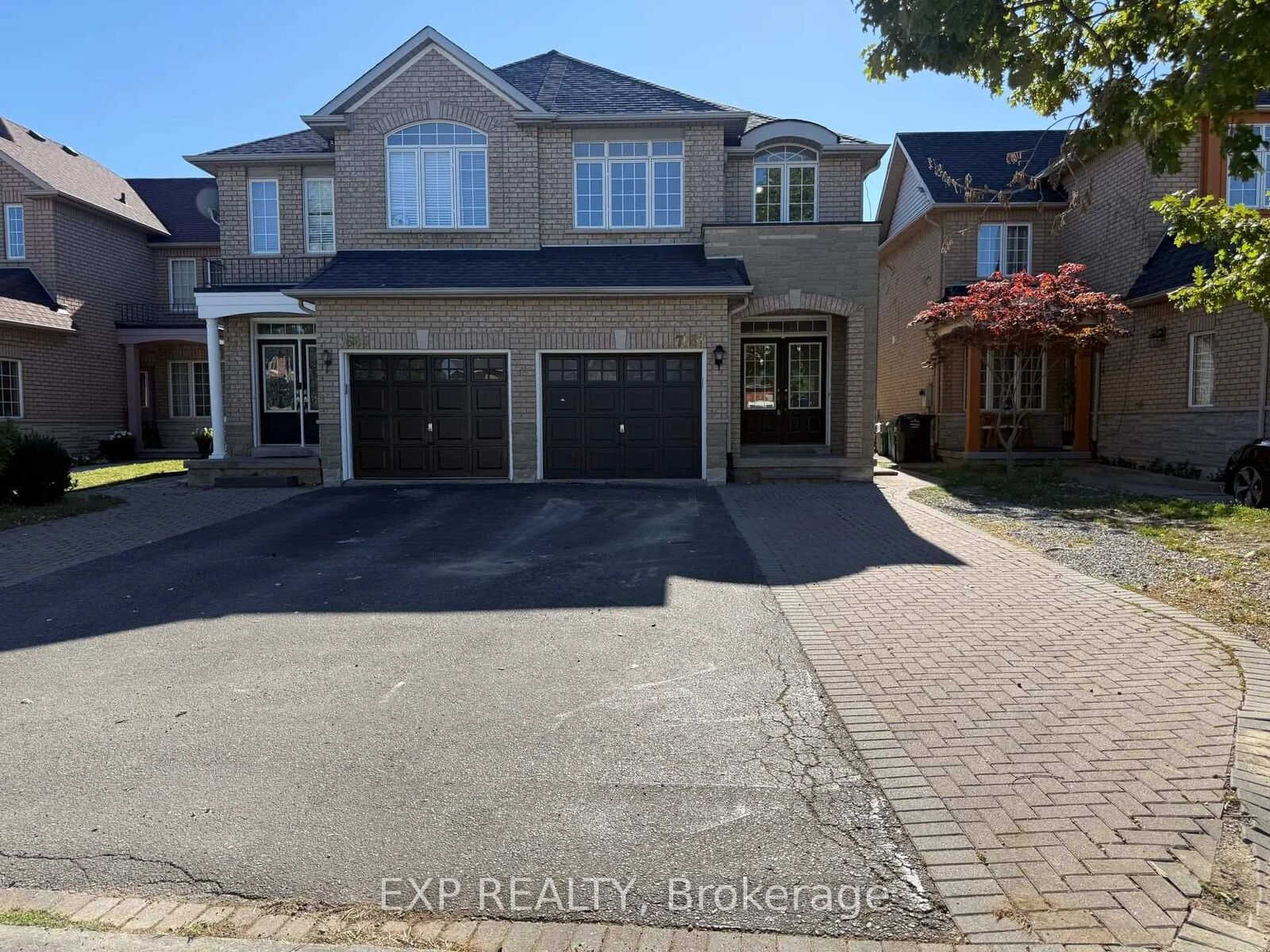 Property Photo:  7683 Black Walnut Trail  ON L5N 8A6 