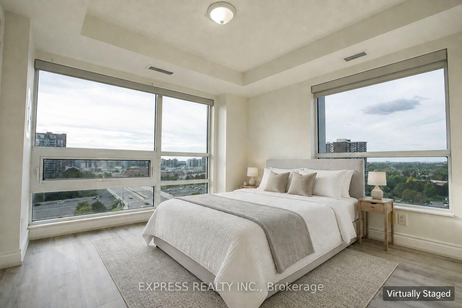 Property Photo:  2015 Sheppard Avenue E 1105  ON M2J 0B3 