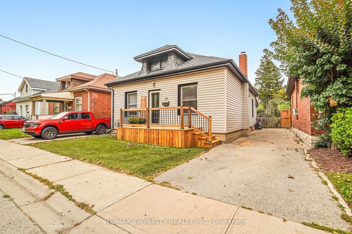 Property Photo:  25 Alonzo Street  ON N3R 1A1 