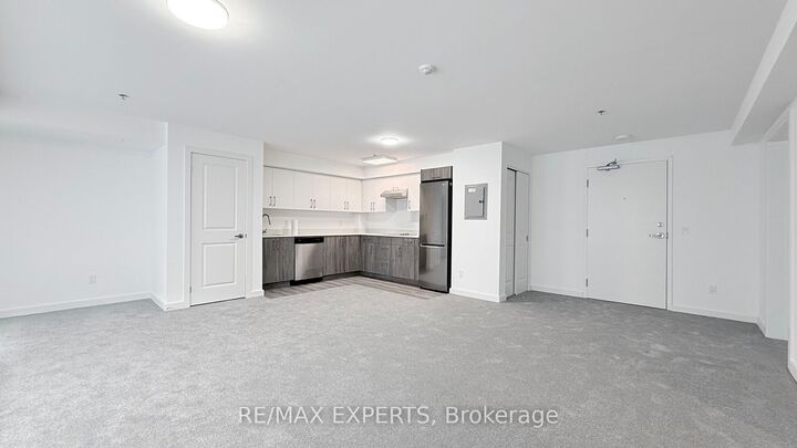 Property Photo:  45 Connaught Avenue 402  ON M4L 2V8 