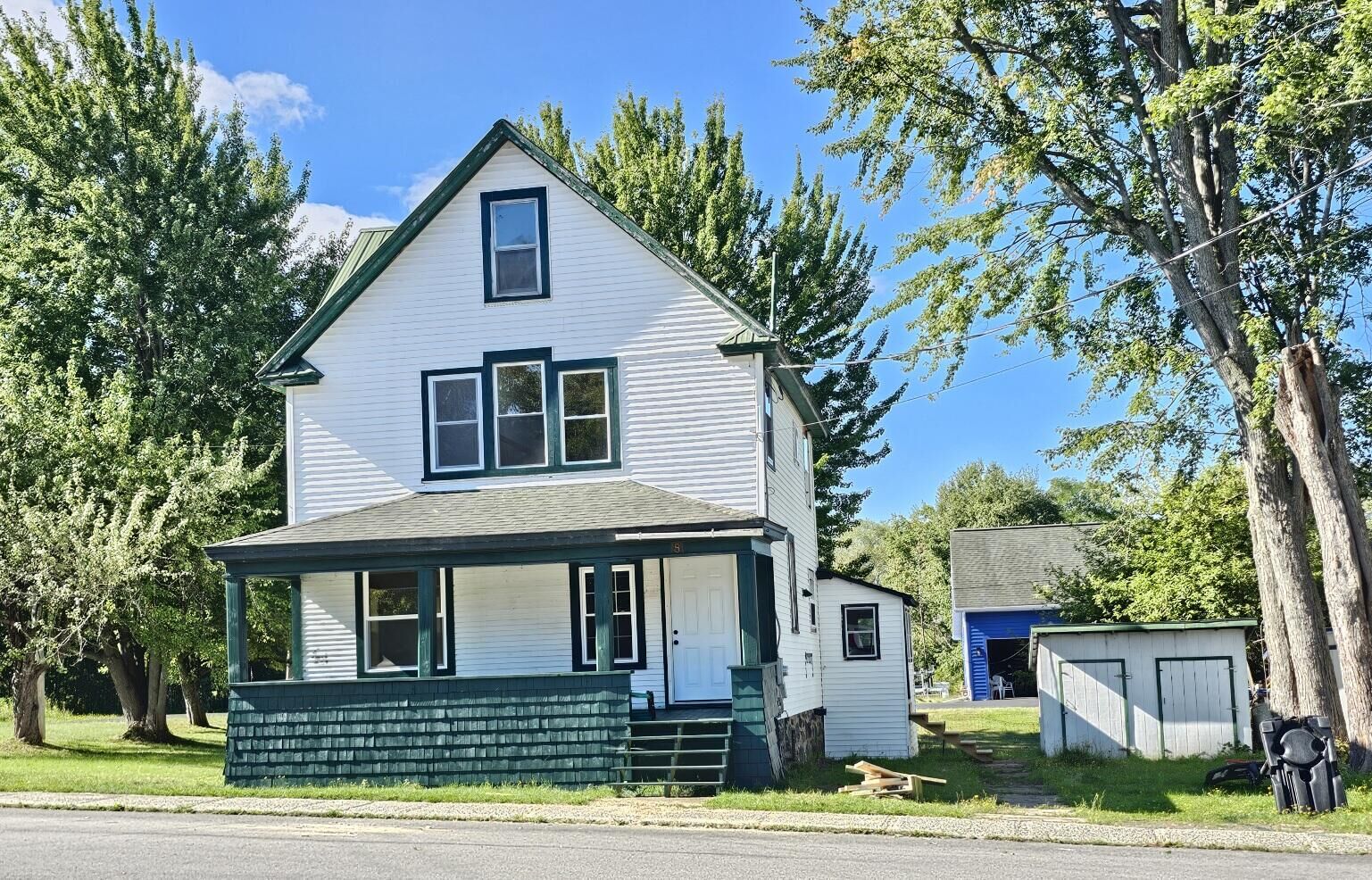 Property Photo:  8 Wawbeek Avenue  NY 12986 