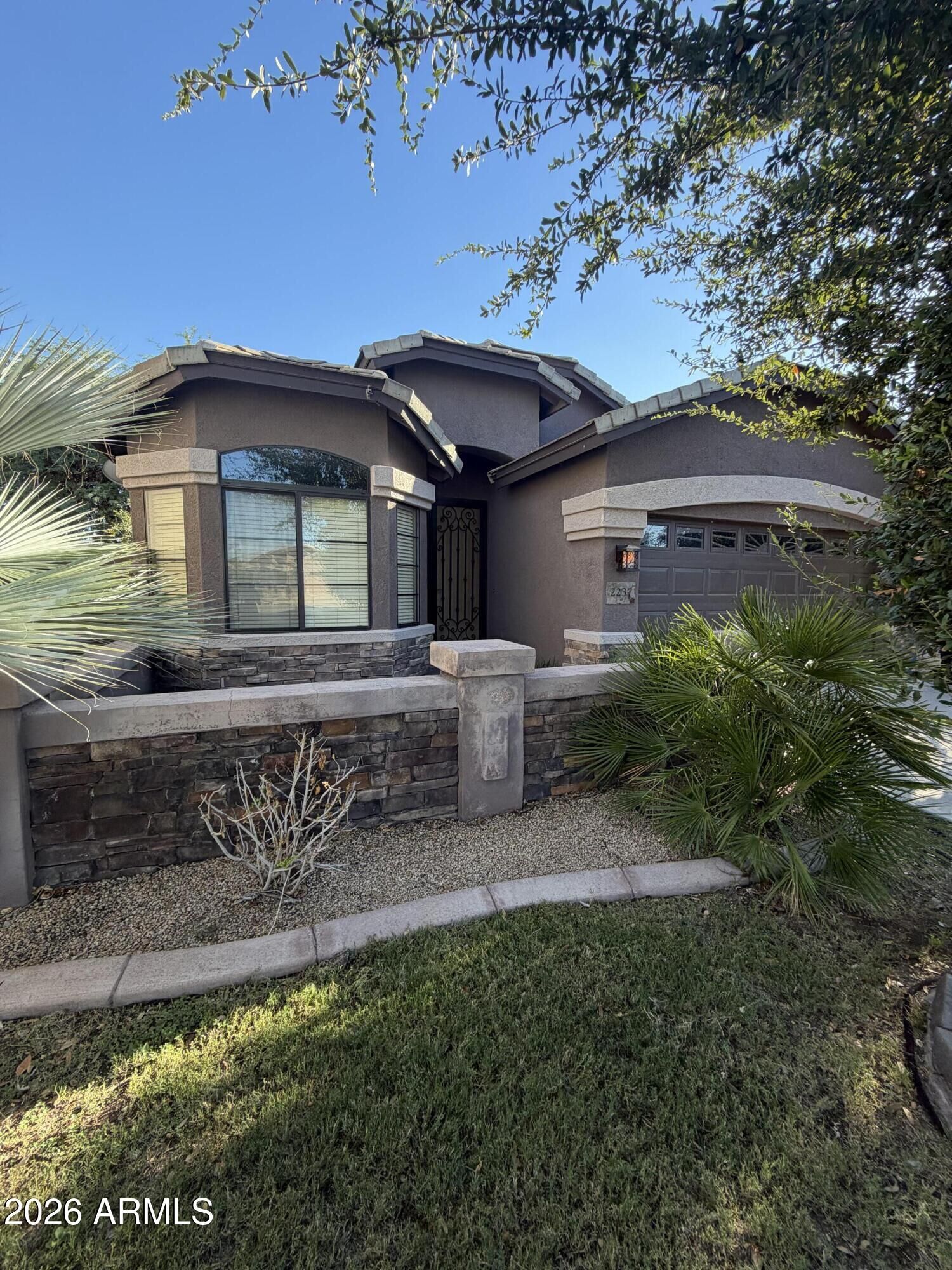 Property Photo:  2237 W Carolina Drive  AZ 85023 