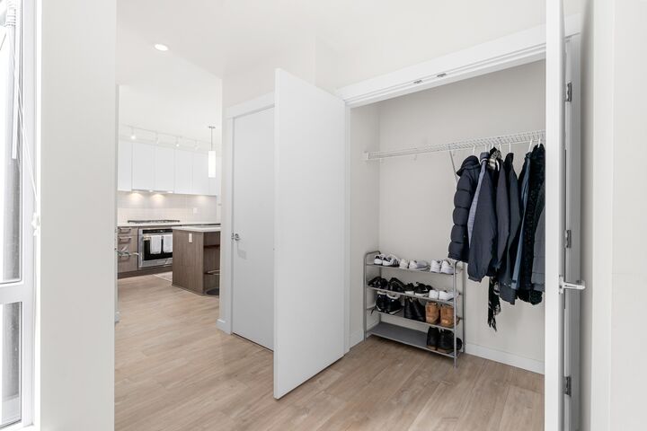 Property Photo:  615 E 3rd Street 205  BC V7L 0G3 