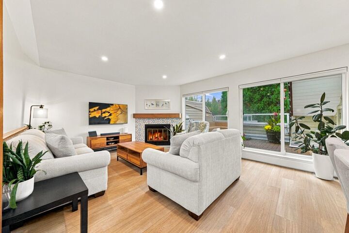 Property Photo:  3441 Curle Avenue 402  BC V5G 4P4 