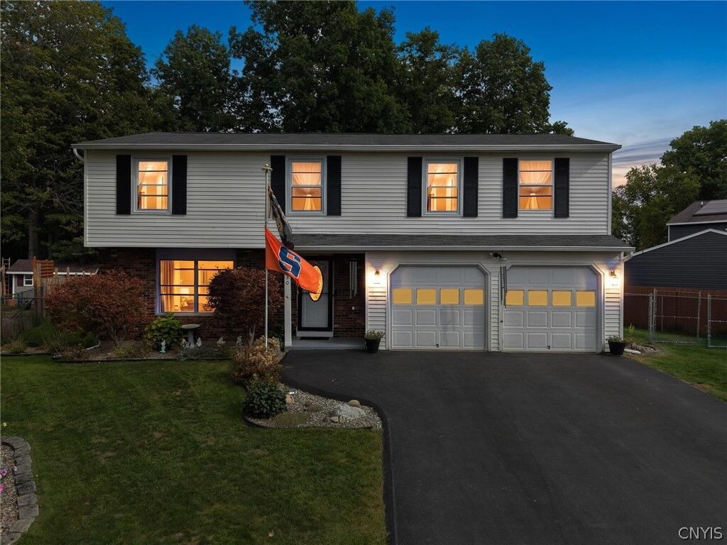 Property Photo: 8130 Crimson Circle NY 13041