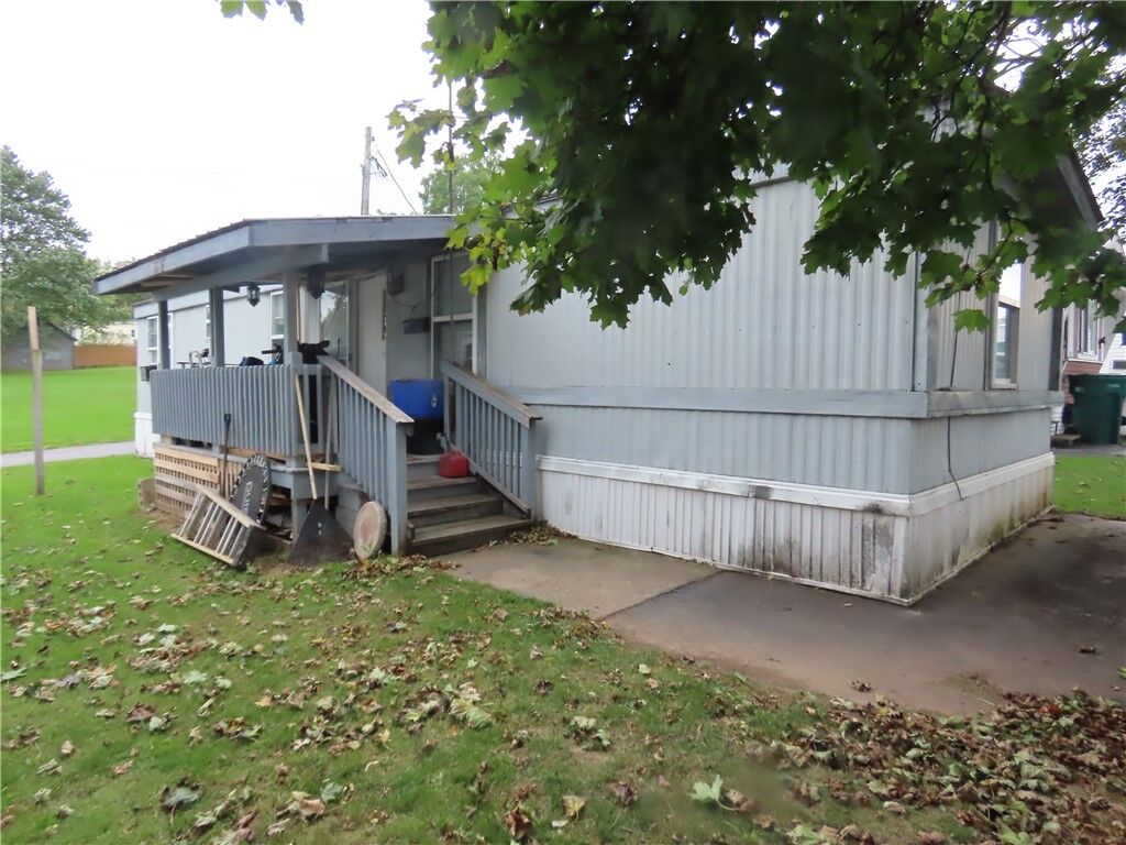 Property Photo: 5 Mobile Parkway NY 14513