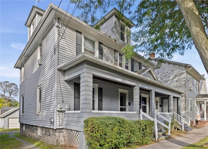 Property Photo:  194-196 Pulteney Street  NY 14456 