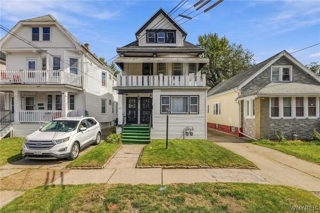 Property Photo:  407 Cambridge Avenue  NY 14215 