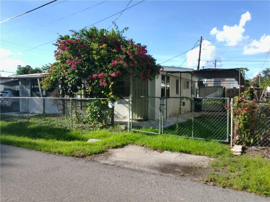 Property Photo:  74 Cypress St  FL 33903 