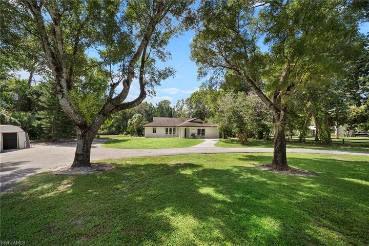 Property Photo:  5750 Westport Ln  FL 34116 