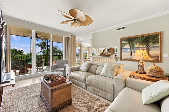 Property Photo:  1060 Borghese Ln 205  FL 34114 