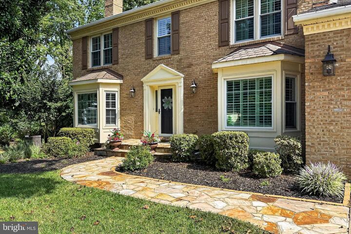Property Photo:  1751 Wexford Way  VA 22182 
