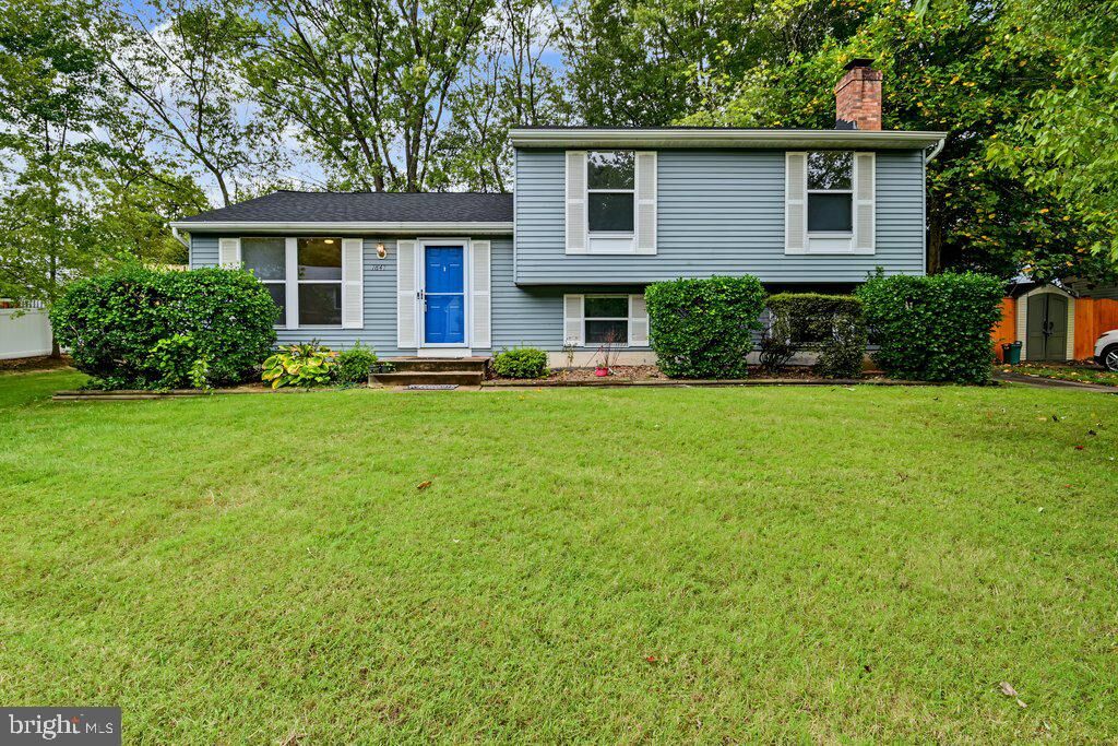 Property Photo: 7847 Milkshed Place MD 21075