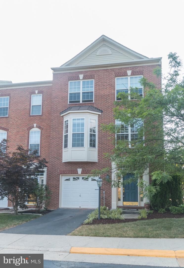 Property Photo:  12943 Wood Crescent Circle  VA 20171 