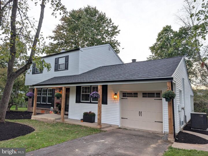 Property Photo:  13 Brook Lane  PA 18914 