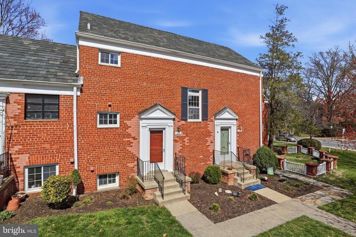 Property Photo:  3105 Martha Custis Drive  VA 22302 