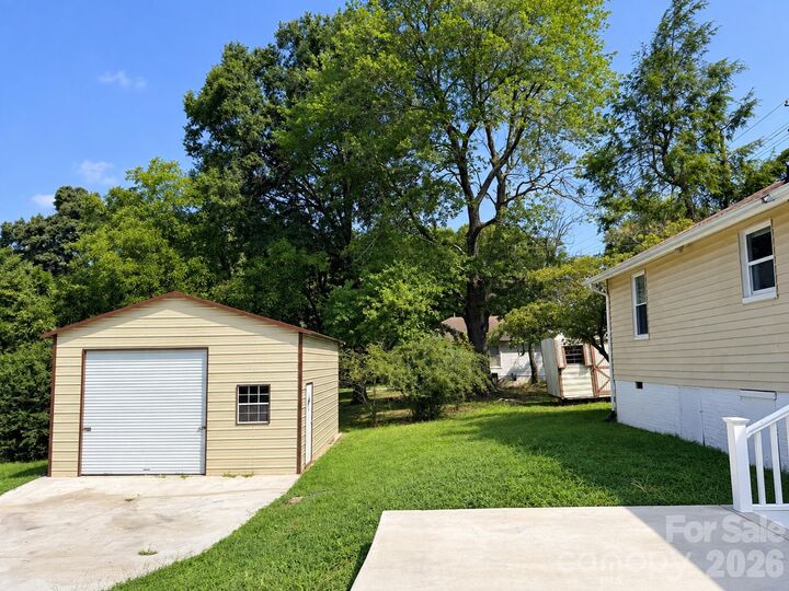 Property Photo:  514 S Chapel Street  NC 28088 