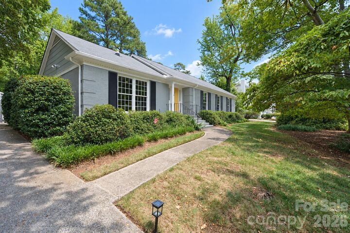 Property Photo: 6009 Bismark Place NC 28211